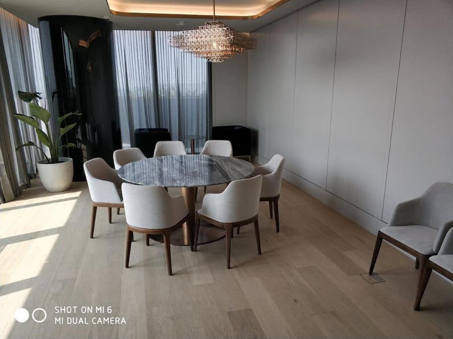 Skyone Lux 2Bed2Bath Aprt In Boxhill And Free Carpark Appartement Box Hill Buitenkant foto